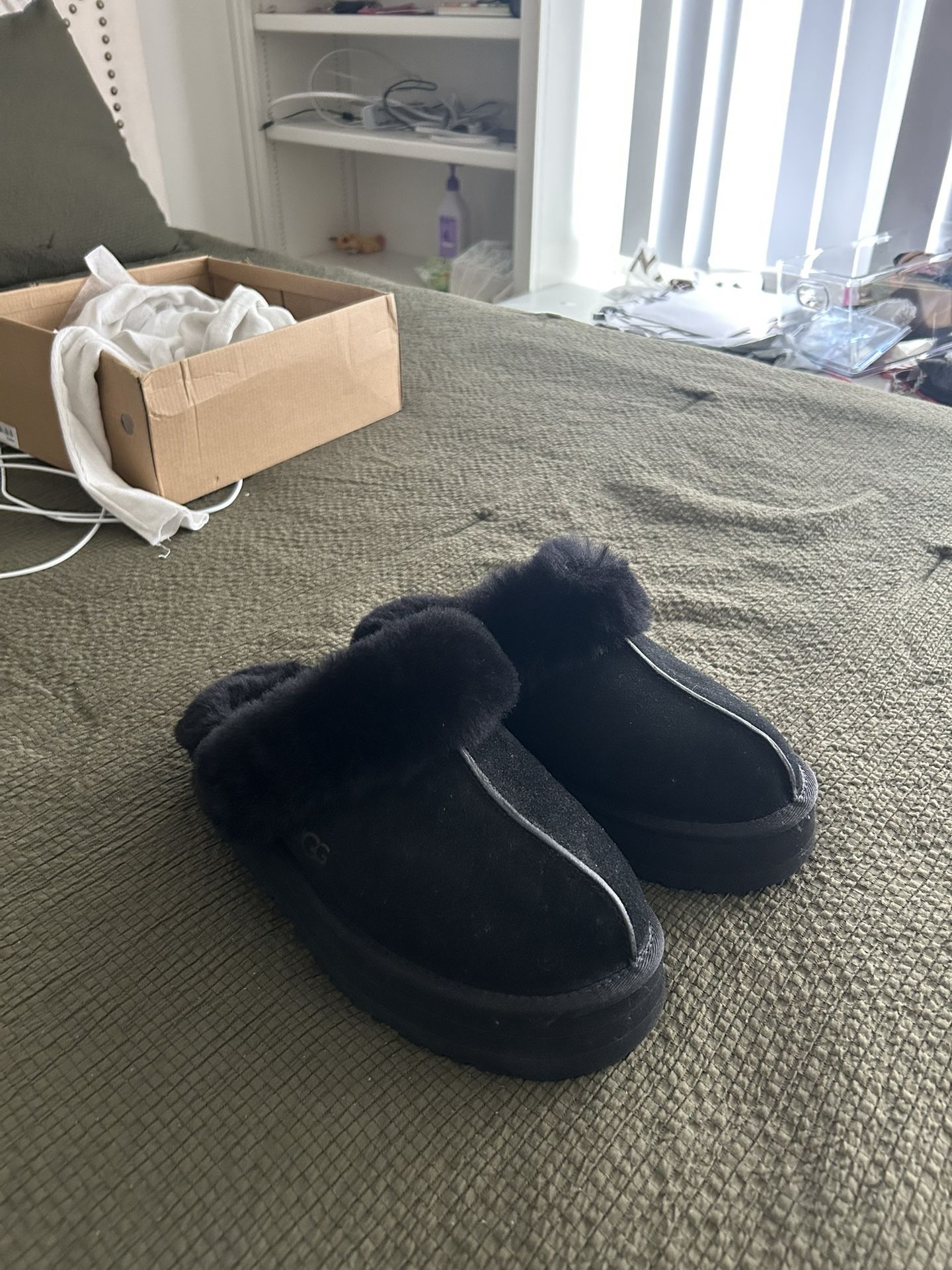 platform ugg’s size 8 women’s