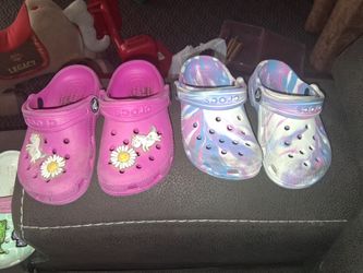Girl crocs size 8c $30