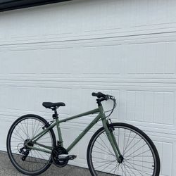 Retrospec Atlas Fitness Hybrid Bike – Small 16” Frame Bicycle Commuter