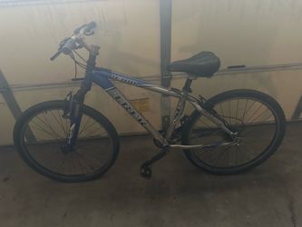 TREK 🚲 BICYCLE 🚲
