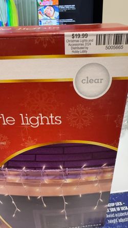 Sylvania Outdoor Christmas 300 Icicle Style Lights White Wire Clear