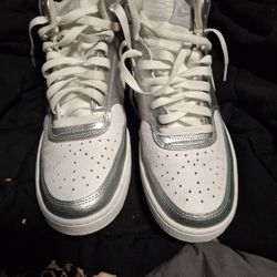Womens Size 9.5 Nike High Top Worn 1x
