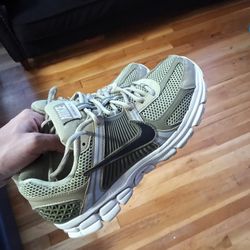 Nike Vomero's Sneakers 