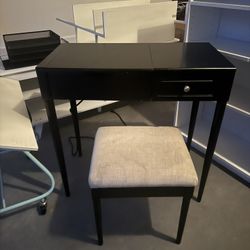 vanity desk with chair and mirror