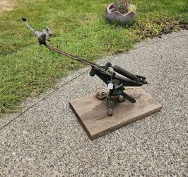 Vintage Clay Pigeon Thrower