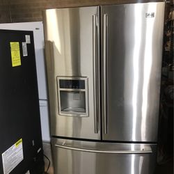 LG  Refrigerator French Door   Stainless Steel 