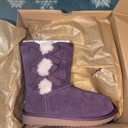 Kookaburra By UGGs Kids Boots Size 13c