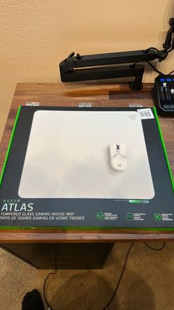 Razer Atlas Tempered Glass Mouse Mat - White