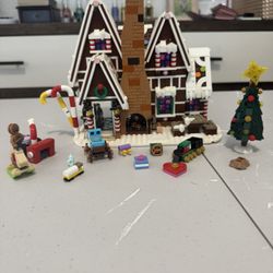 Lego Gingerbread House - 10267