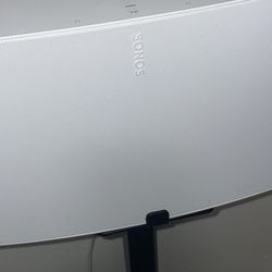 Two new Sonos Play 5 w/ stands