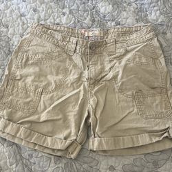 Levi’s 6 pocket Womens shorts size 10