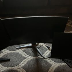 3 GAMING MONITORS