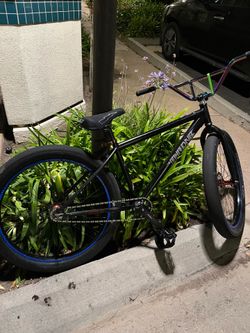 Throne Goon XL
