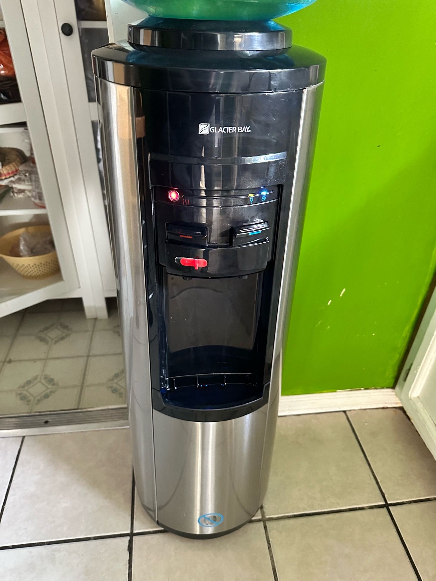 Glacier Bay water dispenser