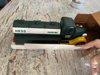 My first Hess truck 1980 never used