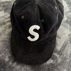 SUPREME HAT   ONE SIZE FIT ALL 