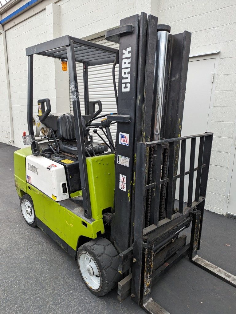 CLARK 6000 LB Forklift