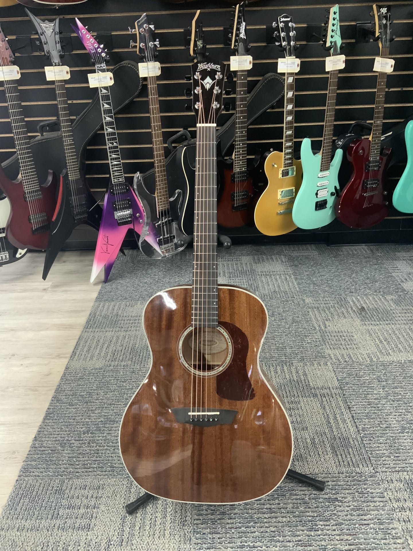 Washburn HG120SWEK Heritage Series Grand Auditorium Acoustic-Electric Guitar Natural