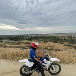 Yz144