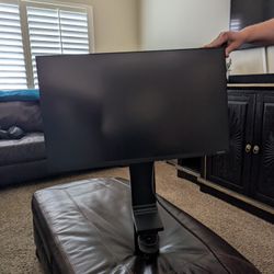 28-In Samsung Desktop Monitor