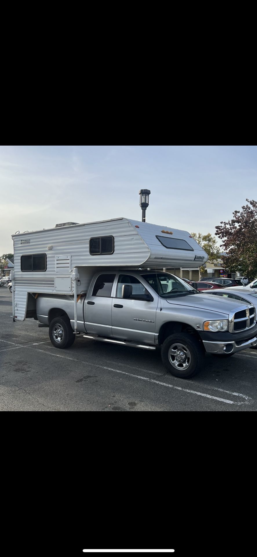 Lance Camper Short Bed for Sale in Jurupa Valley, CA OfferUp