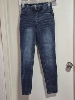 No Boundaries Super High Rise Skinny Jeans