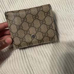 Gucci vintage brown wallet