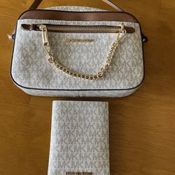 PURSE AND WALLET 