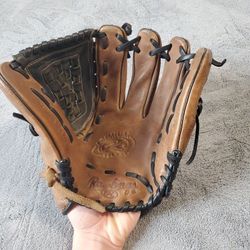 Rawlings Outfield Glove
