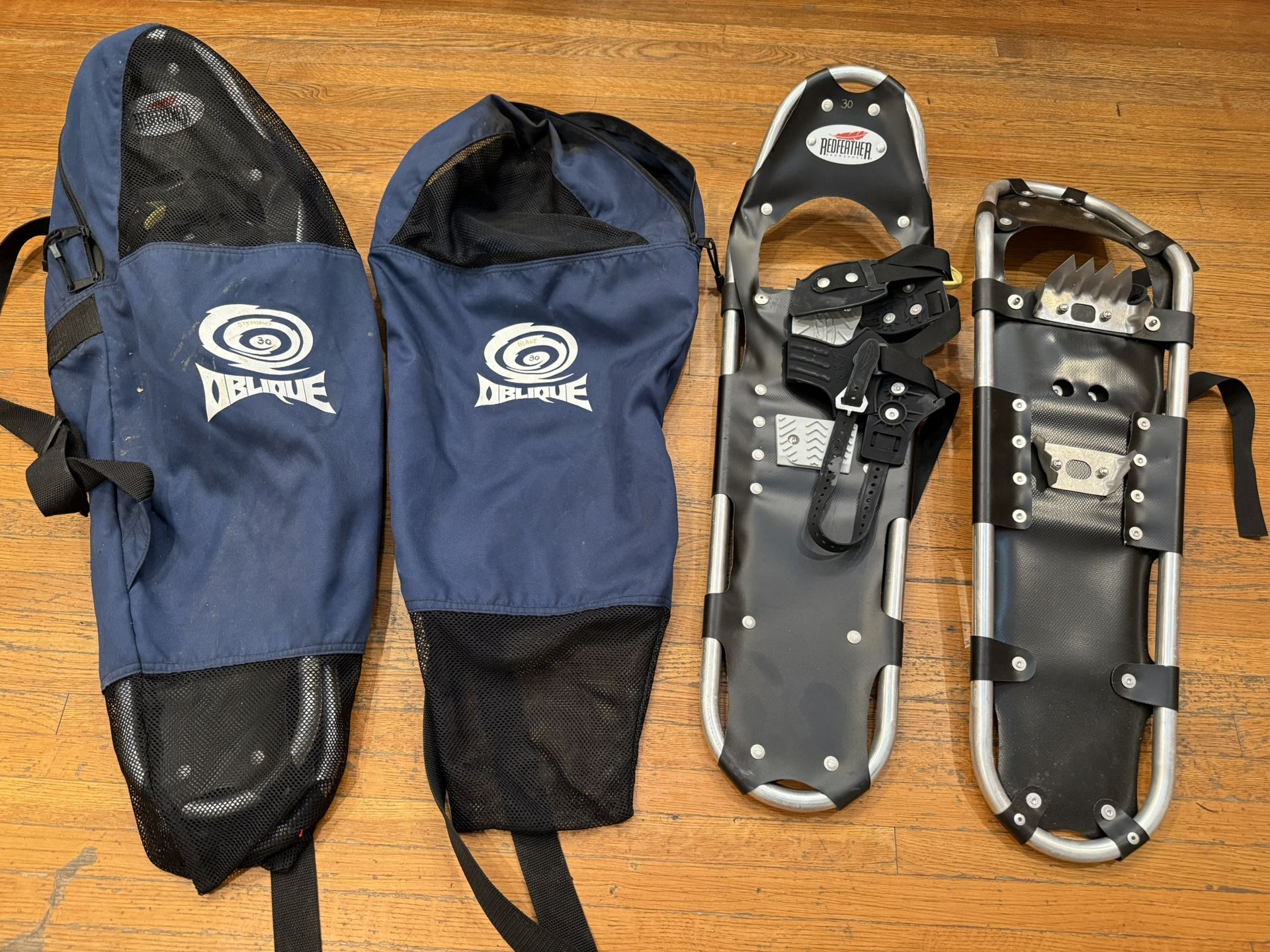 REDFEATHER SNOW SHOES!! (TWO SETS W/bags)