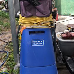 Commercial Carpet Cleaner