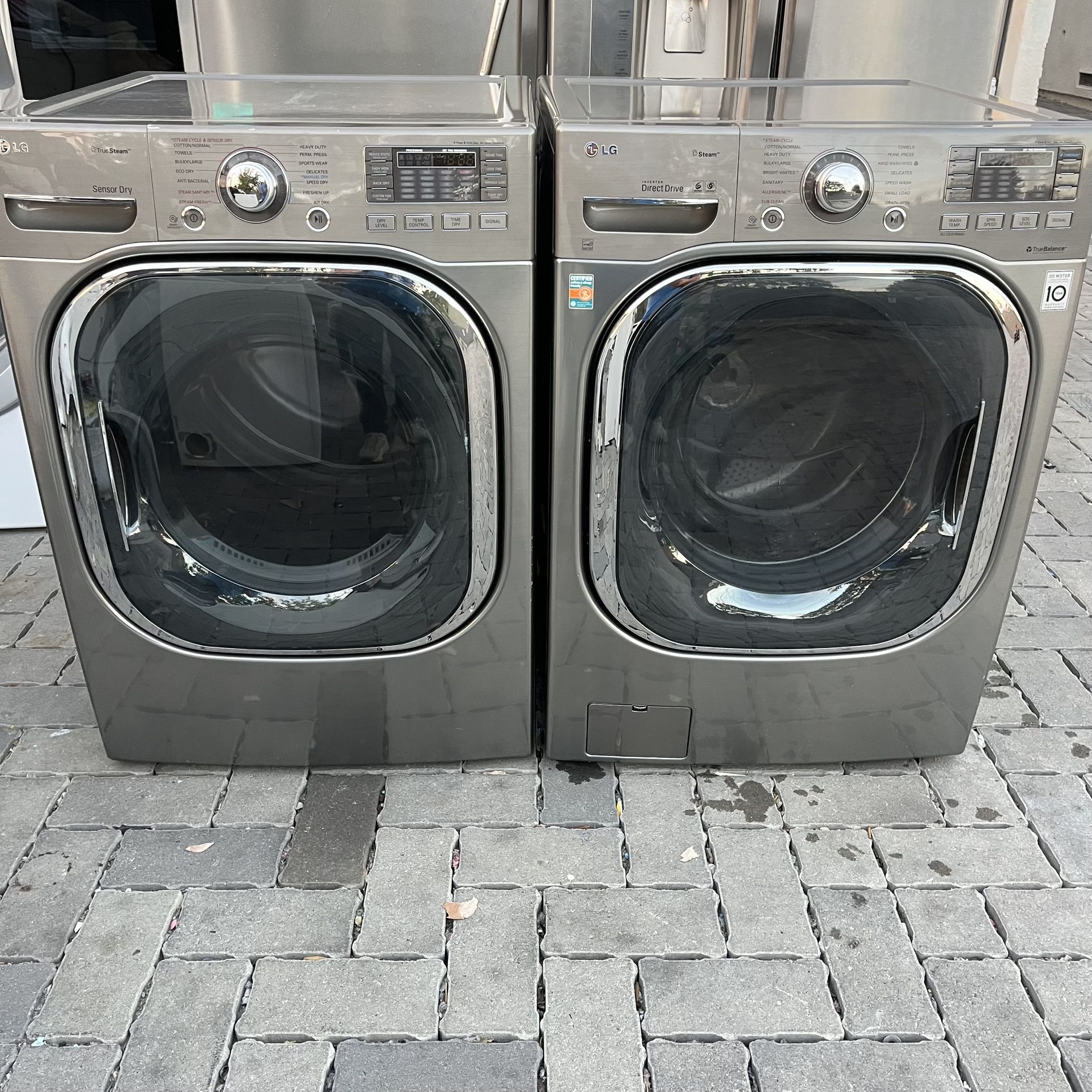 LG Gas Washer and Dryer Set