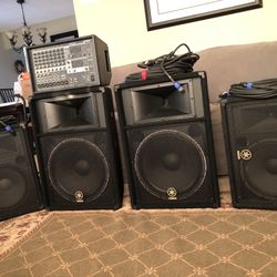 Yamaha EMX 512 SC Sound System And Speakers 