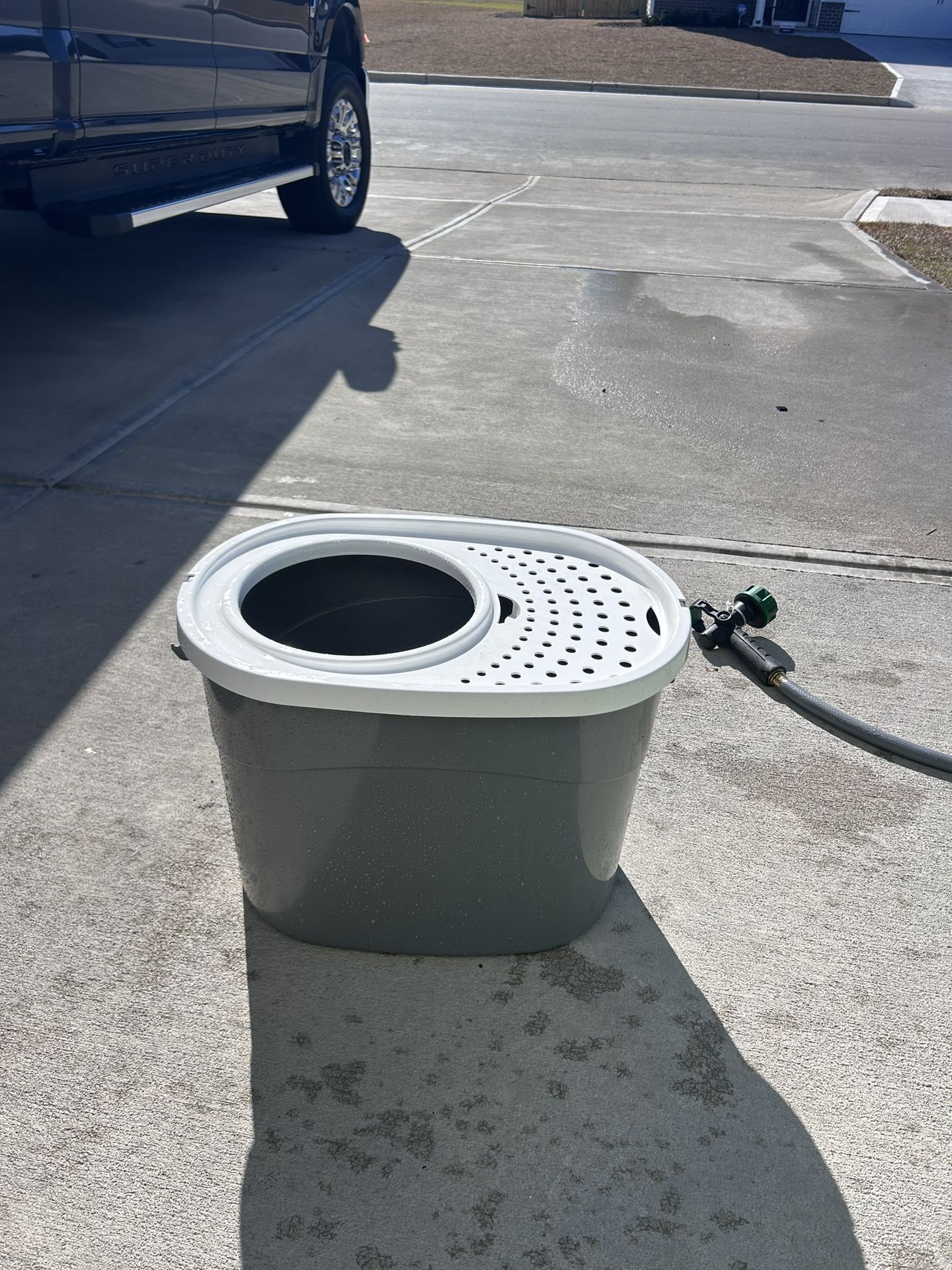 Cat Litter Box (used)