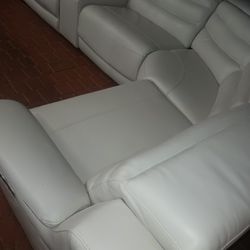 SECTIONAL GENUINE LEATHER RECLINER ELECTRIC..✅💥🚚 DELIVERY SERVICE AVAILABLE 🚚💥🚚
