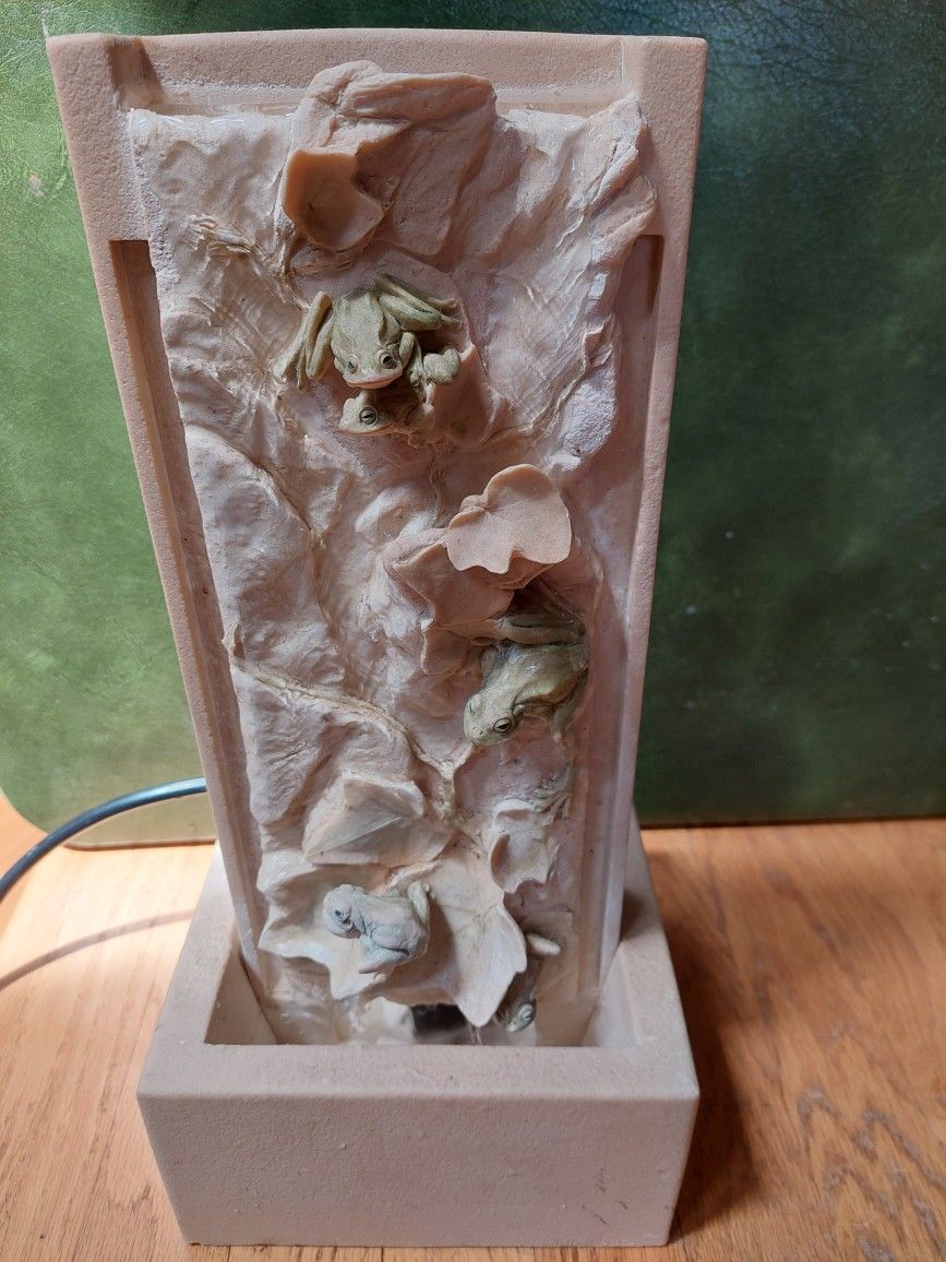 Water Fountain H 15", W 7"1/4 x 7"1/4, Polystone, Heavy