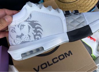 Men’s Lebron Sneakers
