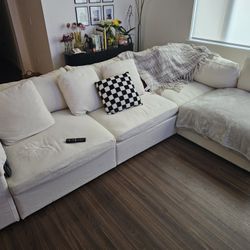 4 Seat Sectional Couch - 7th Avenue 