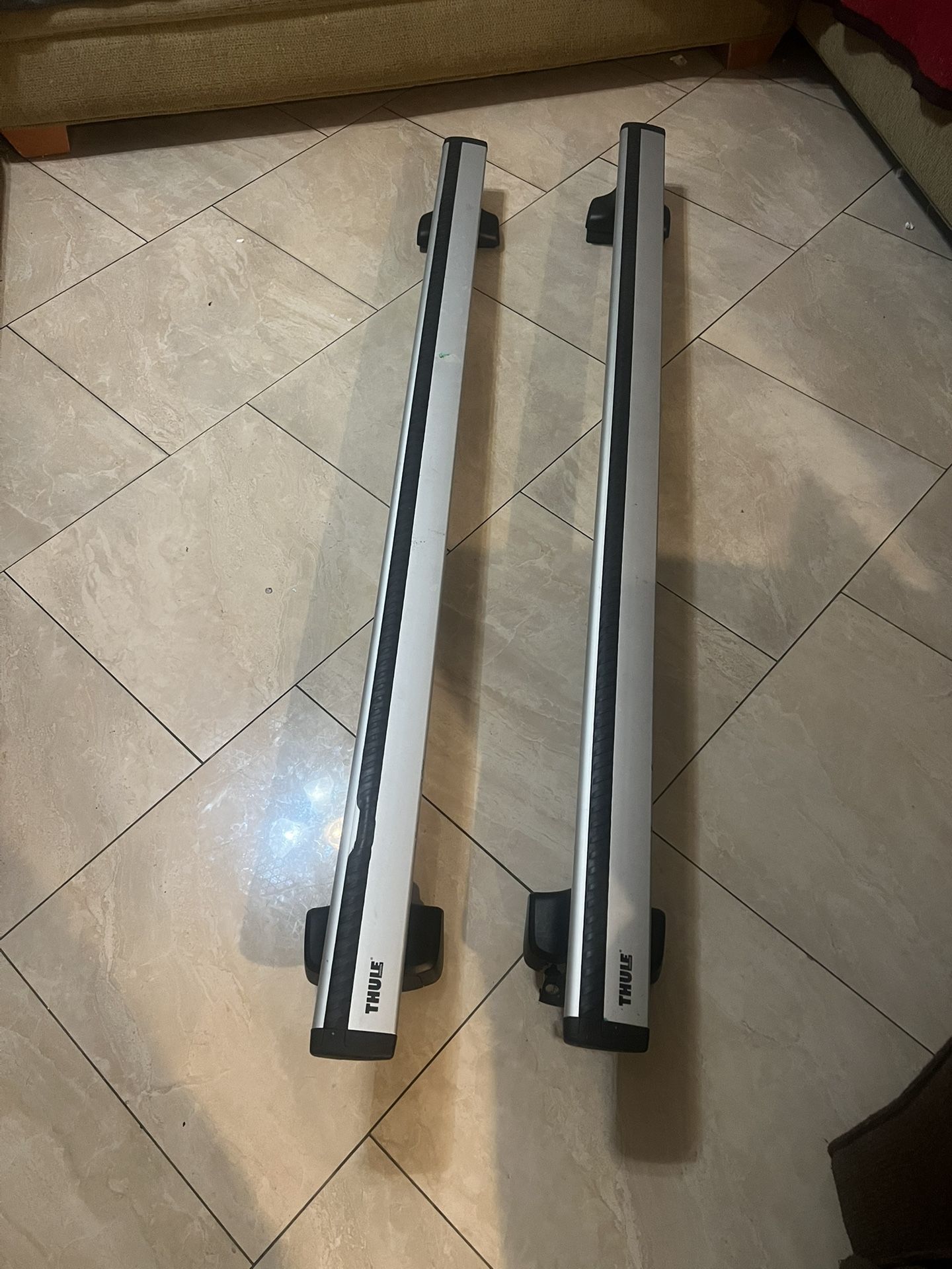 THULE CAR RACK WITH KEYS $150