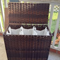 New!laundry hamper  3/1 H26 L25 W 13