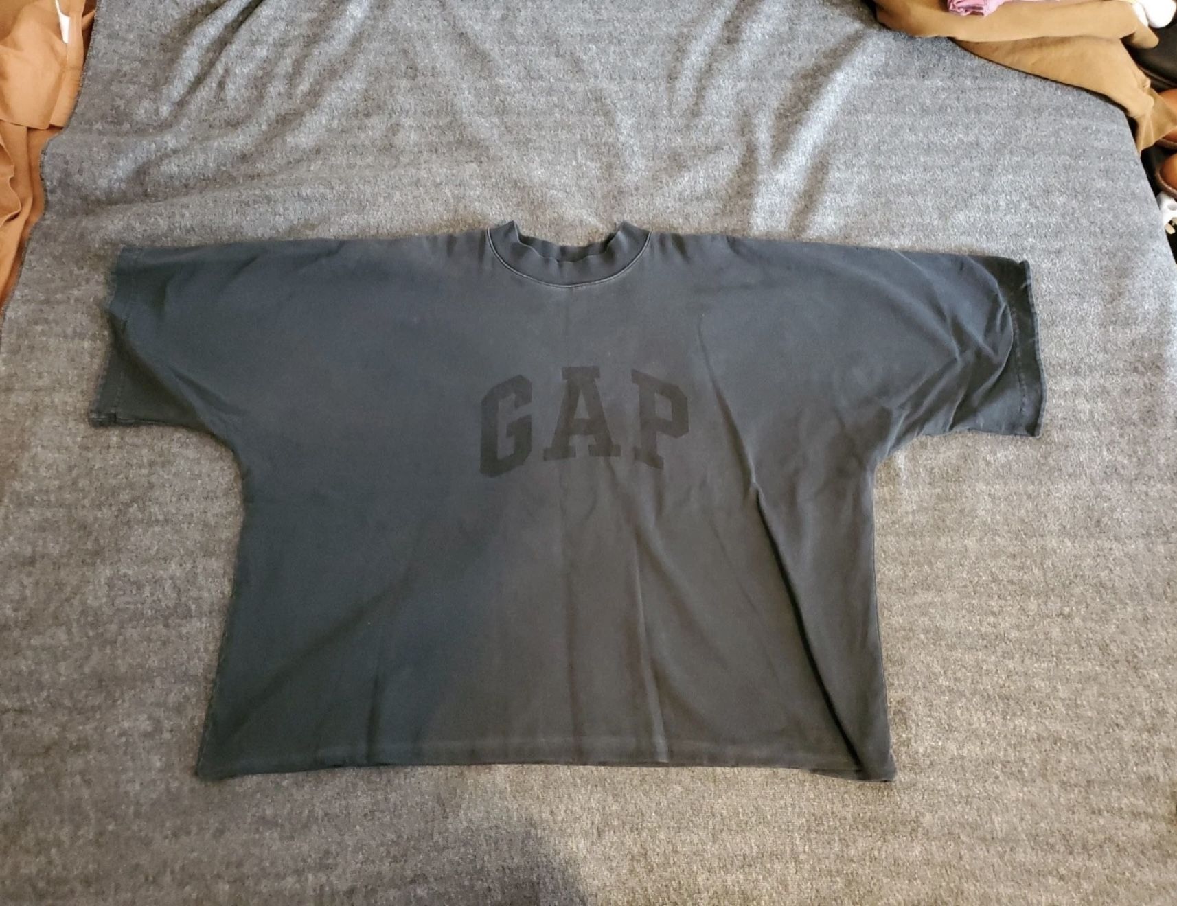 Yeezy Gap Dove Tee Washed Black