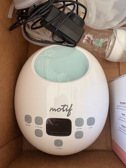 Motif breast pump