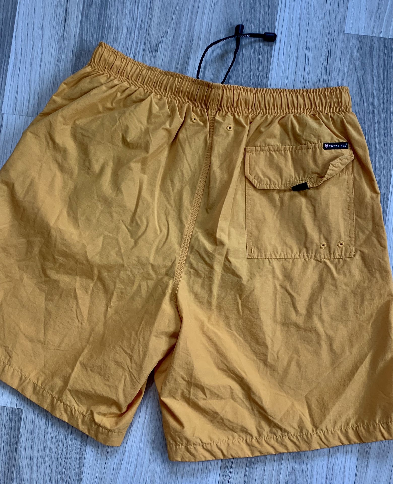 Victorinox Swiss Army Board Shorts Swim Trunks. Size Large. Good Condition, See All Pics