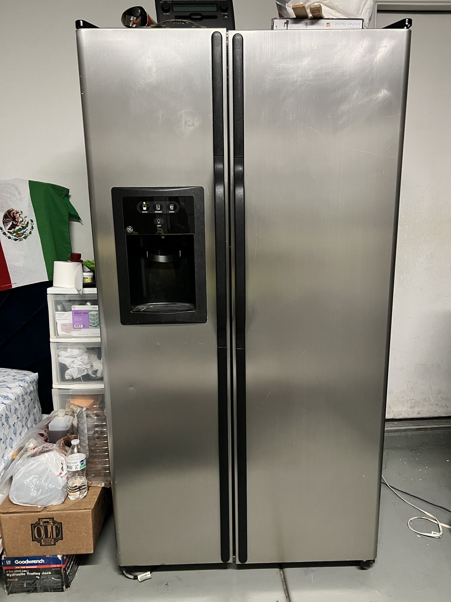 GE Refrigerator