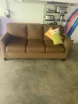 Brown Pull Out Couch - Sofa Bed