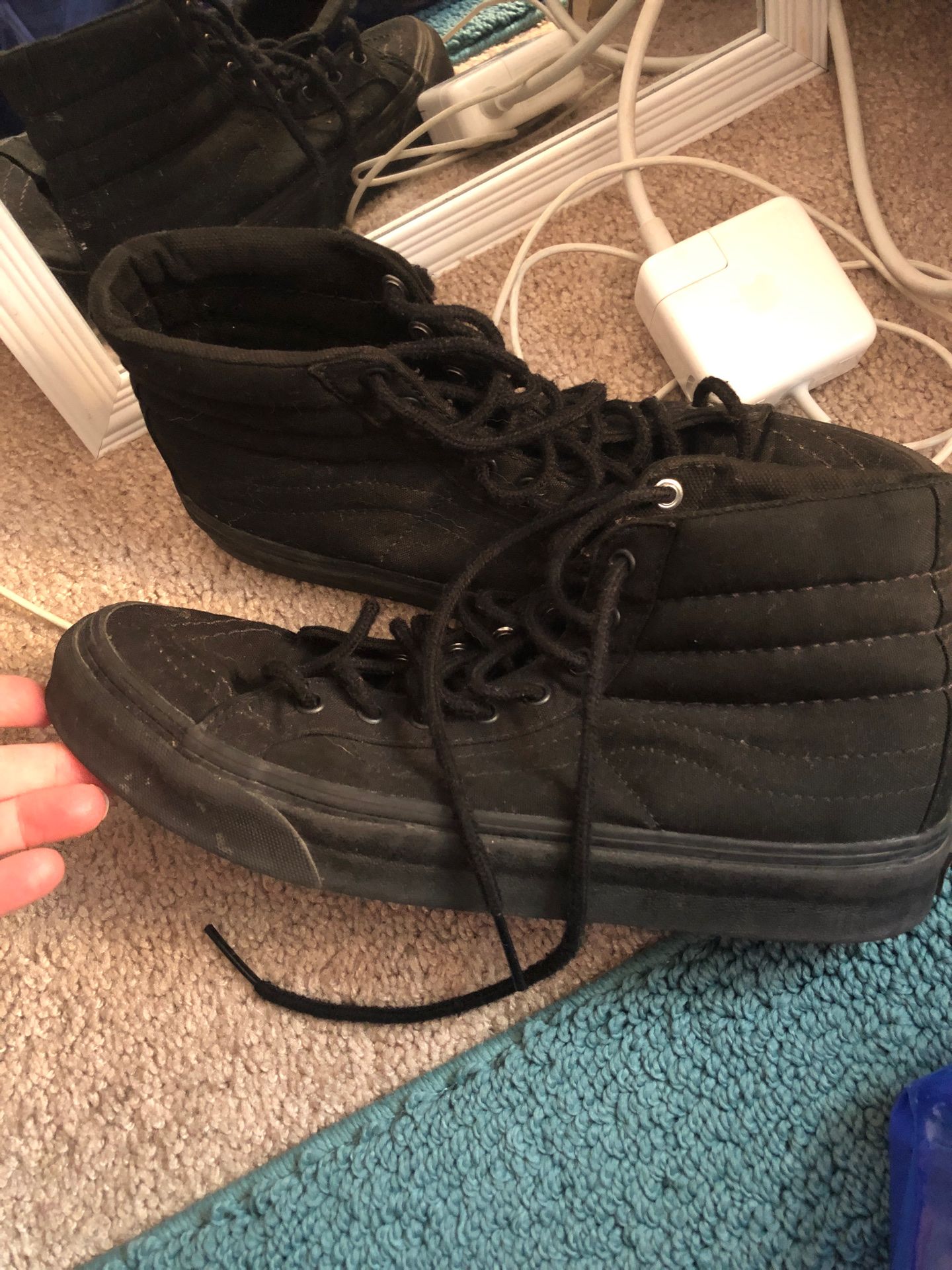 Vans women’s size 8 hi top black