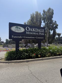 Oakdale Cemetery Grave Plots