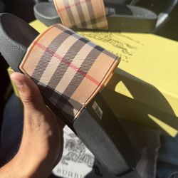 New Burberry Slides/sandals