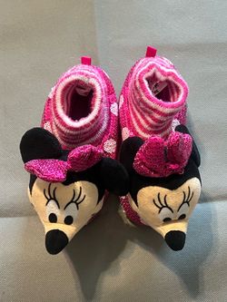Minnie Mouse kids slippers size 7-8