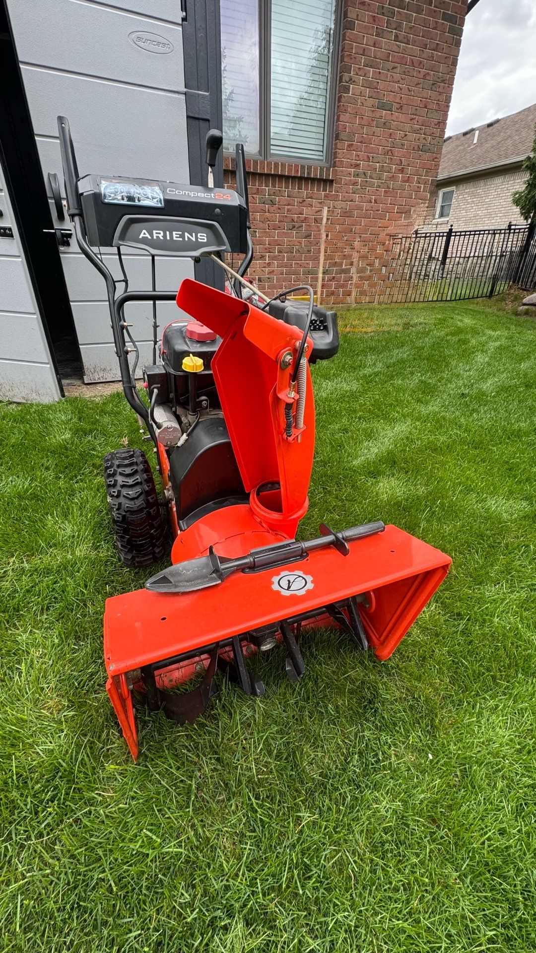 Ariens Snow blower